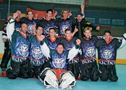 Nr. 2 51. Jahrgang Dez. 08 Maniacs wurden Meister Die Buchener Inline-Skaterhockeyspieler, die Maniacs, holten sich in ihrer ersten Saison in der Landesliga Baden-Württemberg gleich den Meistertitel.