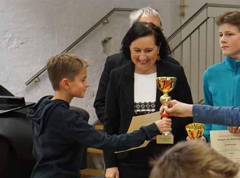 Schulstufe (Kategorie Kadett ) sondern sicherten ihm österreichweit den zweiten Rang im bedeutendsten Schüler-Mathematik-Wettbewerb der Welt mit insgesamt mehr als 5 Millionen Teilnehmerinnen und