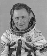 Unser langjähriger Freund und Leser, Kosmonaut Generalmajor a.d. Dr. Siegmund Jähn beging am 1. Februar dieses Jahres seinen 70. Geburtstag, nachdem er bereits vorher, am 20.01.