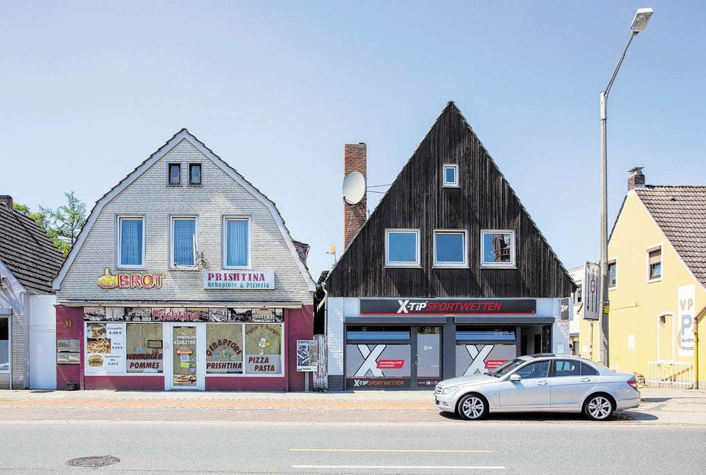 10 SONNABEND Dossier 1. SEPTEMBER 2018 Die Kirchhuchtinger Landstraße ist die Hauptverkehrsader Huchtings. Restaurants und Spielhallen beherrschen das Bild.