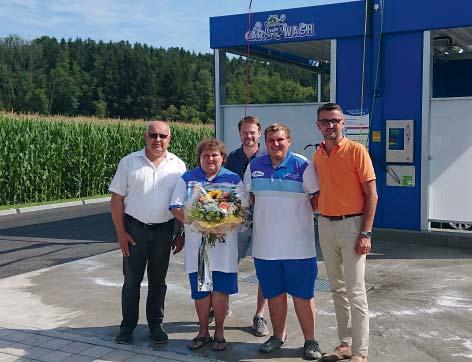 Betriebsvorstellungen Evelin s Car Wash Neue Autowaschanlage im Gewerbepark St. Marein Evelin Gissing eröffnete am 20.07.2019 die neu errichtete Autowaschanlage in St. Marein bei Graz.