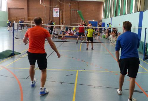 Badminton Nach einem Jahr der Abstinenz meldet sich heute die Abteilung Badminton wieder im Echo zurück.