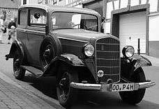 Nach Meinungsverschiedenheiten mit dem Aufsichtsrat verließ Horch dieses Unternehmen und gründete 1909 ebenfalls in Zwickau die Horch Automobilwerke GmbH.