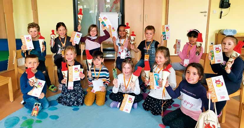 Die Büchereifüchse des Schwaiger Kindergartens Fest eingeplant sind jedes Jahr die Besuche der Vorschulkinder in der Bücherei.