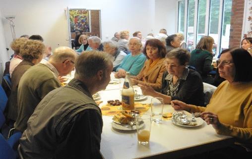 Erntedank für Gaben und neue Mitarbeiter Viele Gründe Danke zu sagen gab es beim Erntedankgottesdienst in der Korneliuskirche.