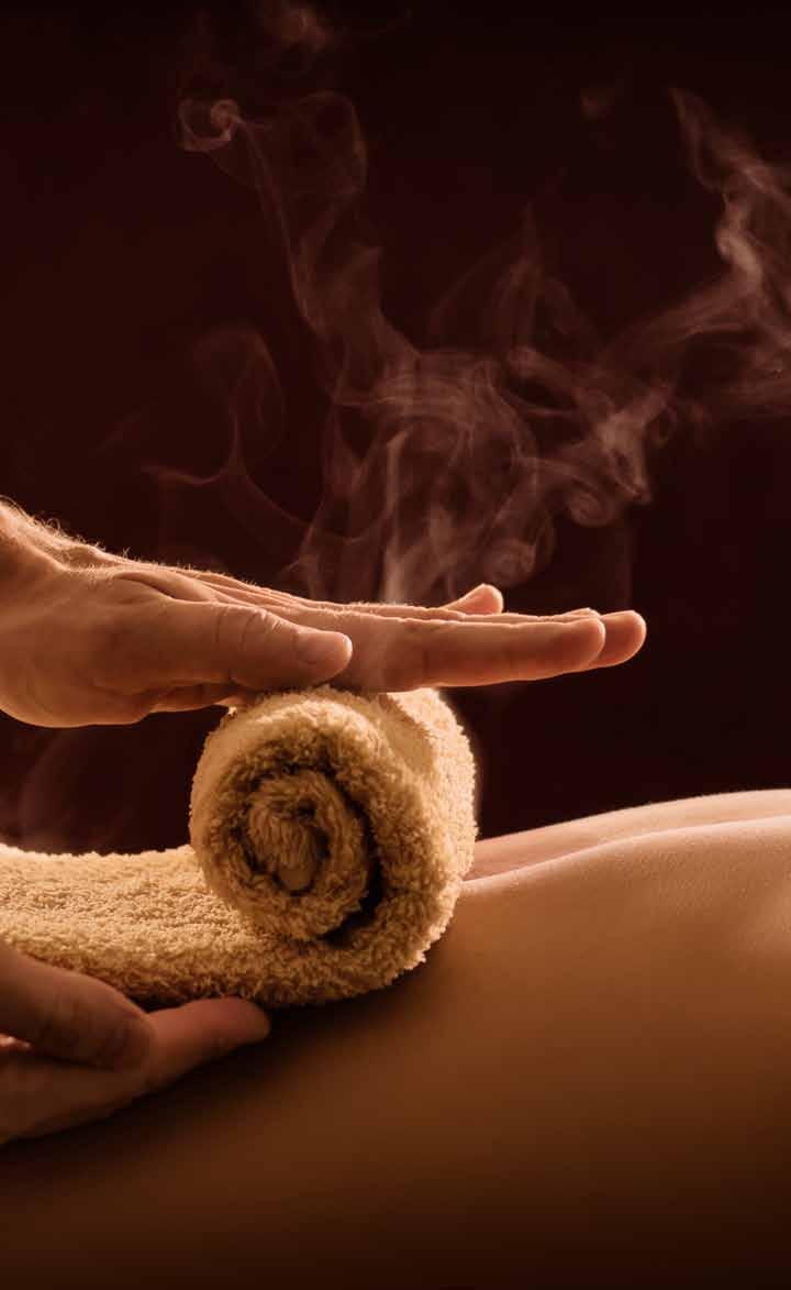 Massagen PAARMASSAGE Tipp! Zwei Massageräume im Reischlhof sind für gemeinsame Massagen verfügbar. Mit dem Partner entspannen oder mit der besten Freundin die Seele baumeln lassen.