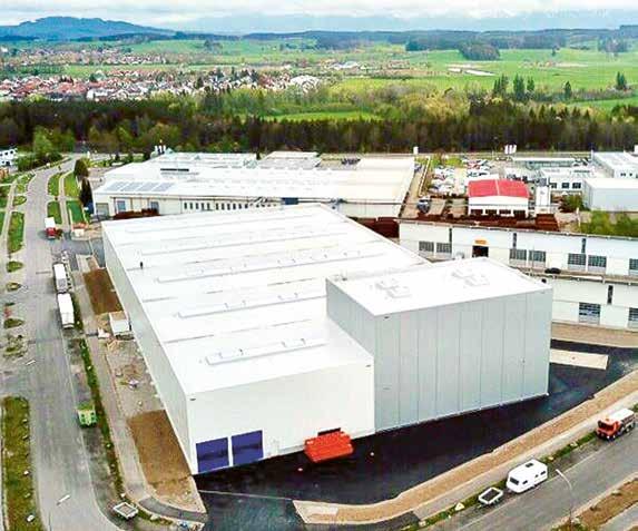 Eisen-Fendt in Marktoberdorf rüstet sich für die Zukunft 7.680 qm Hallenneubau mit Hochregallager Die familiengeführte Eisen-Fendt GmbH beschreibt die 10 Mio.