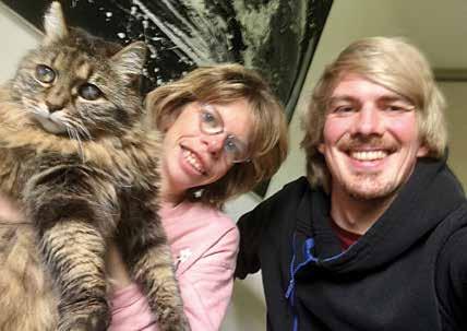 he Ein Selfie aus der WG Am Hart: Gesa Romm und Tobias Polsfuß leben dort mit sieben Mitbewohnern und Katze Martha. (Foto: Polsfuß) eingezogen, zuvor hatte sie bei ihren Eltern gelebt.