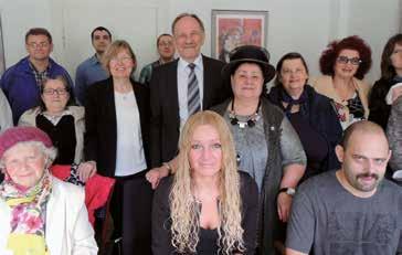 Landsmannschaft regional Hessen Kassel Teilnehmer des Eingliederungsseminars in Herborn mit den Referenten (2.