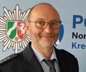 Danach wurde er Projektleiter bei den Zentralen Polizeilichen Diensten in Duisburg, heute das Landesamt für Zentrale Polizeiliche Dienste NRW (LZPD NRW).