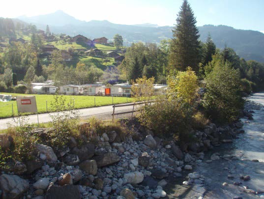 31: Gefährdete touristische Infrastruktur in Grindelwald: Bahnhof Grund (oben