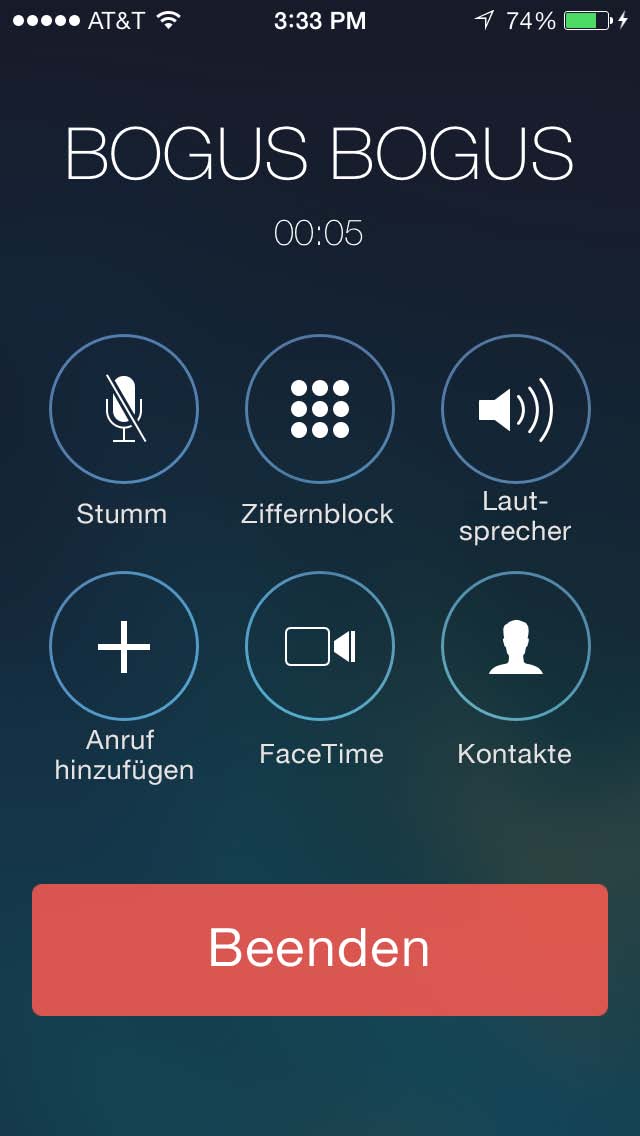 Während eines Anrufs Während eines Telefonats werden im Bildschirm verschiedene Anrufoptionen angezeigt.