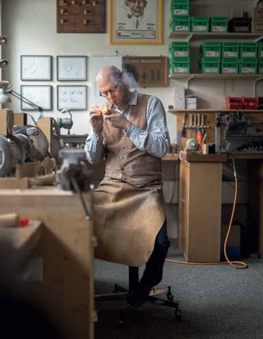» In seiner Werkstatt in Affoltern am Albis restauriert er alte Pfeifen und designt neue