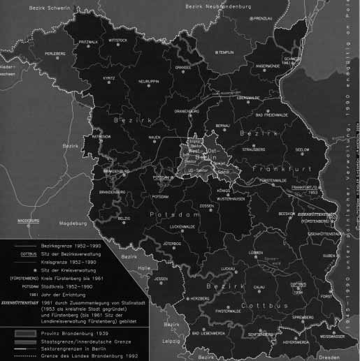 Die 1949 gegründete DDR behielt zunächst die administrative Gliederung in fünf Länder mit dem Land Mark Brandenburg bei.