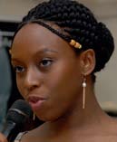 Chimamanda Ngozi Adichie Chimamanda Ngozi Adichie wurde 1977 als drittes von sechs Kindern in Nigeria geboren.
