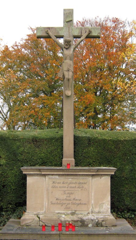 Der Friedhofswegweiser - ein Ratgeber im Trauerfall - Was man tief in seinem