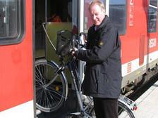 Kostenlose Fahrradmitnahme SüdostBayernbahn Kostenfreie Fahrradmitnahme in den Zügen der Südostbayernbahn Gute Nachricht für Touristen und heimische Radler: In den Landkreisen Altötting,