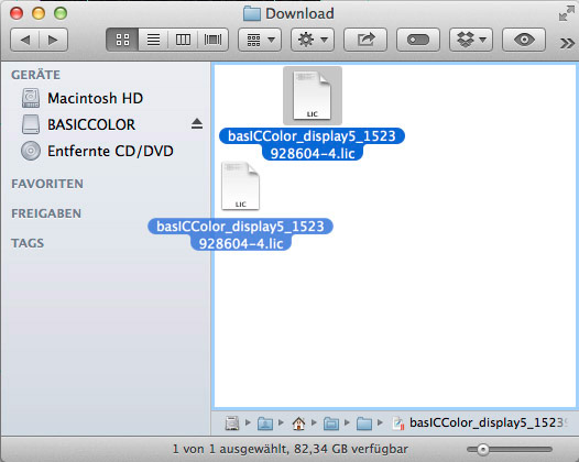 4.2.2 Lizenz noch nicht auf dem Dongle 4.2.2.1 Lizenz für den Dongle per Email zugesendet Sollte sich auf Ihrem USB-Dongle noch keine Lizenz befinden (dies erkennt man an dem roten Ausrufezeichen im