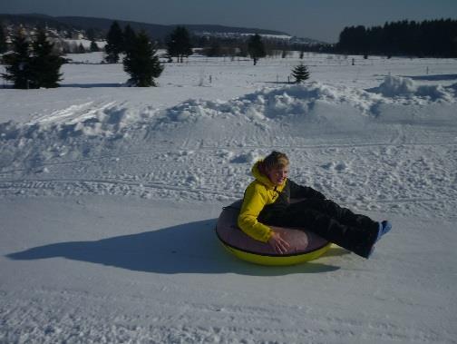 Die Franzberg Regelschule auf der Piste Skilager 2015 Vom 16. 20. Februar 2015 besuchten wir das Skilager in Steinach im Thüringer Wald.