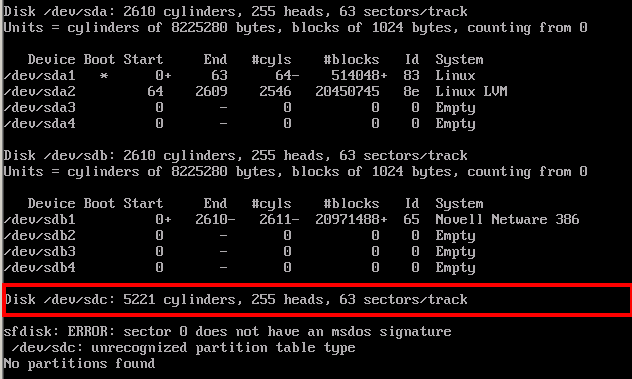 1.3 Virtuelle Festplatte partitionieren und formatieren Starten Sie die VmWare Umgebung Melden Sie sich als Benutzer root mit Passwort 54321 an.