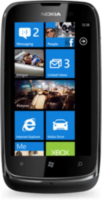 Teilen Sie uns Ihr Feedback mit Technische Daten für das Nokia Lumia 610 Top-Funktionen Design Elegantes Design, modische Farben in Metallic-Optik, kapazitiver Touchscreen 12 mm 62 mm Kontakte-Hub