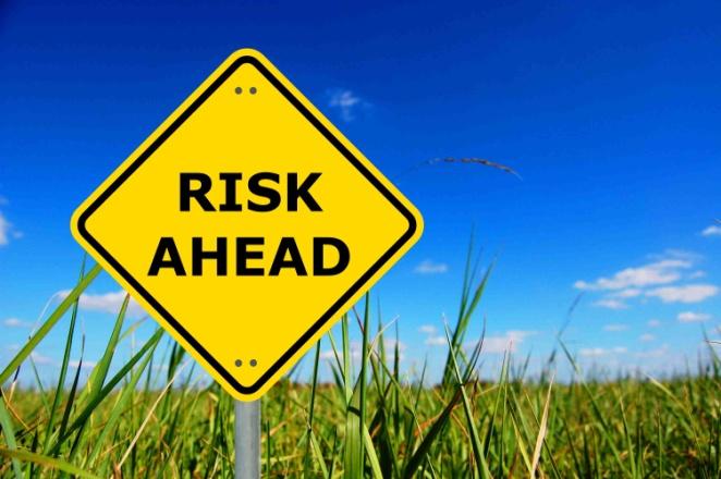 Praktische Herausforderungen der MaRisk- Compliance (2/2) Definition Compliance-Risiko Beispielhafte Auflistung der einzelnen Risikoarten aus compliance-relevanter Sicht: Risiko eines