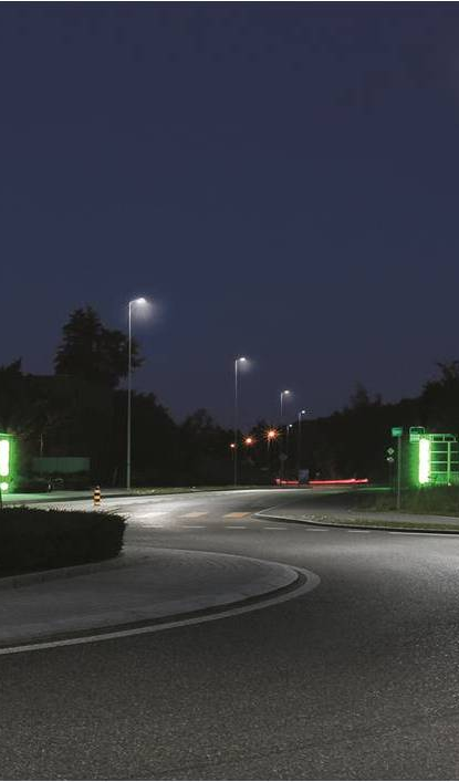 Auch in der Nacht sicher auf den Strassen Über 70'000 Leuchtstellen im Versorgungsgebiet sorgen für mehr Sicherheit in der Nacht Leuchtstellen werden von den EKZ gebaut, unterhalten und mit
