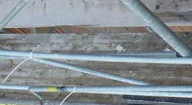 Suva FAQ Fassadengerüste 34 4.12 Kabelbinder Frage 4.121 Sind Kabelbinder im Gerüstbau zugelassen?