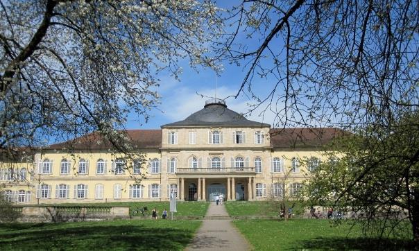 Module B4 In summer semester All lectures at UHOH, Germany 5 courses, 6 ECTS each Example courses: Module B4 UHOH https://www.uni-hohenheim.de/coursecatalogue?&l=1 1. Nutrient Gene Interaction 2.