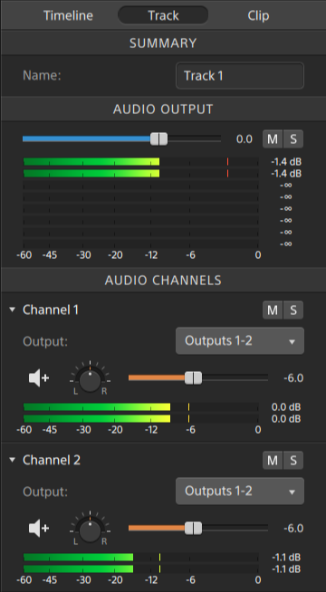 Achten Sie beim Anpassen der lautstärke auf die Audiopegelanzeigen. Da Sie die Lautstärken aller Tracks gemeinsam hinzufügen, tritt bei der Audioausgabe leicht Clipping auf.