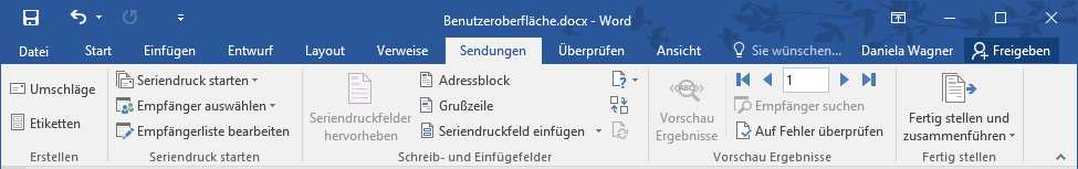 Register ENTWURF Sie finden in diesem Register die beiden Gruppen DOKUMENTFORMATIERUNG und SEITENHINTERGRUND. Register LAYOUT Sie finden hier die Gruppen SEITE EINRICHTEN, ABSATZ und ANORDNEN.