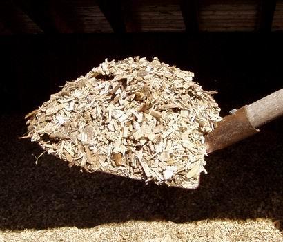 Erläuterung Braunkohle Braunkohle ist ein Festbrennstoff, der in Brikettform zum Heizen von Kohleöfen oder Kaminen verwendet wird.