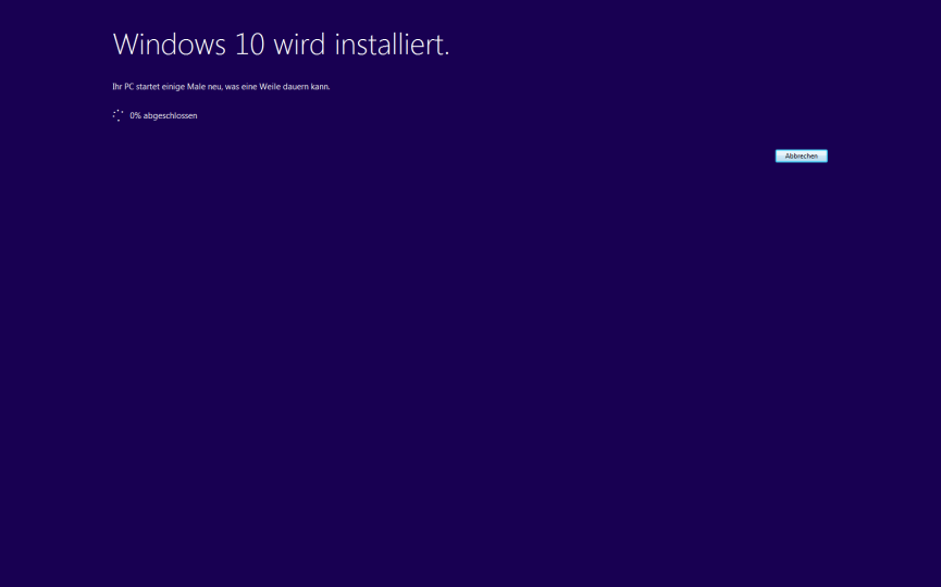 Sind Installationsdateien geladen und alle Updates erfolgreich installiert, erfolgt die Installation des Upgrades auf Windows 10: Bei der Installation des Upgrades
