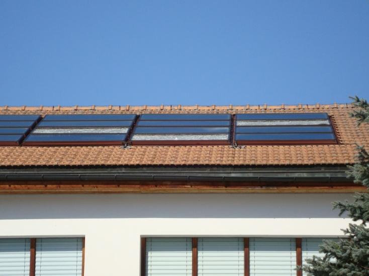 Brandschutzmerkblatt Solaranlagen Da künftig immer mehr Gebäude mit Solaranlagen ausgestattet sein werden, legt die VKF grossen Wert darauf, dass die entsprechenden Anlagen auch im Bereich des