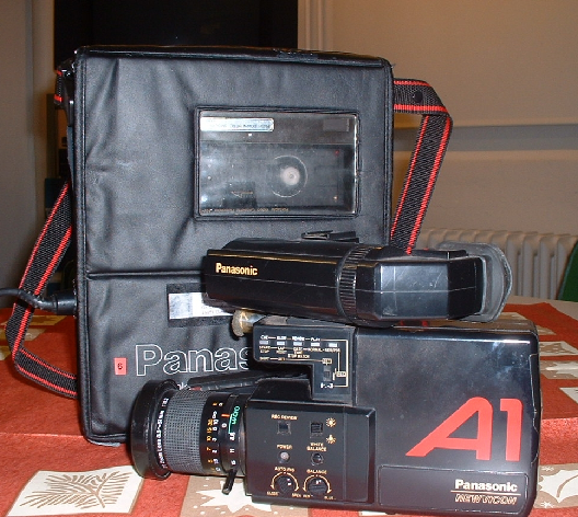 1 Videokamera "Panasonic WVP - A1E"; Serien-Nr.