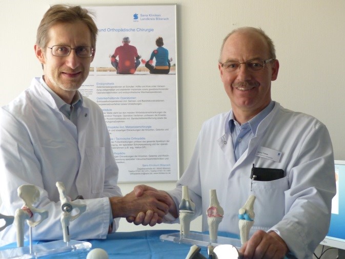 Thomas Christ und Armin Tietze werden ihre Kompetenz im Bereich der Endoprothetik zum Wohl der Patienten in der Raumschaft einbringen.