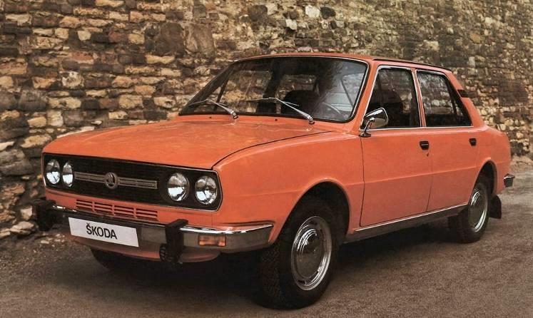 Škoda 120 LS (1981 1984) gebaut 4974 Stück Š 120 LS Kofferraumdeckel öffnete sich seitlich wie ein