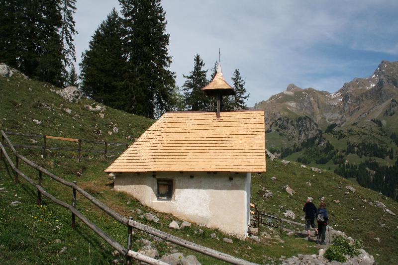 Kapelle des Bruder Ulrich im Mösli Auf der den Ranftkapellen gegenüberliegenden Talseite liegt auf einer kleinen Schulter der Schlucht diese Kapelle.
