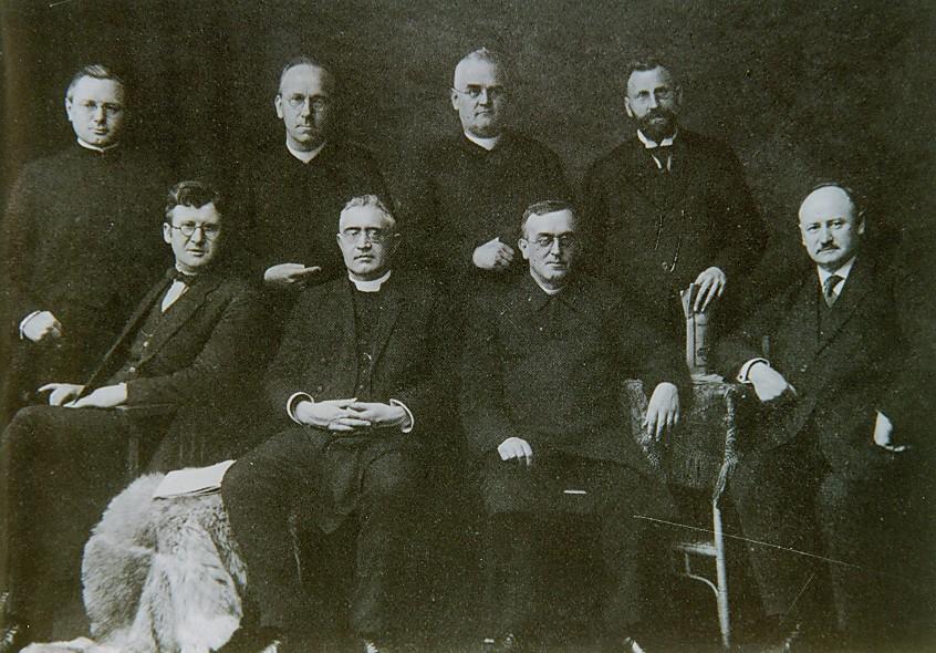Im Jahre 1912 kam die Päpstliche Enzyklika Singulari Quadam in welcher Papst Pius X.