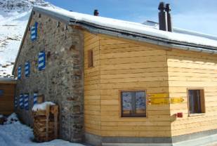 SOLARLÜFTEN in den Bergen Tuoi Hütte - Schweizer Alpin Club SAC Nutzung: Ganzjährige Beheizung,
