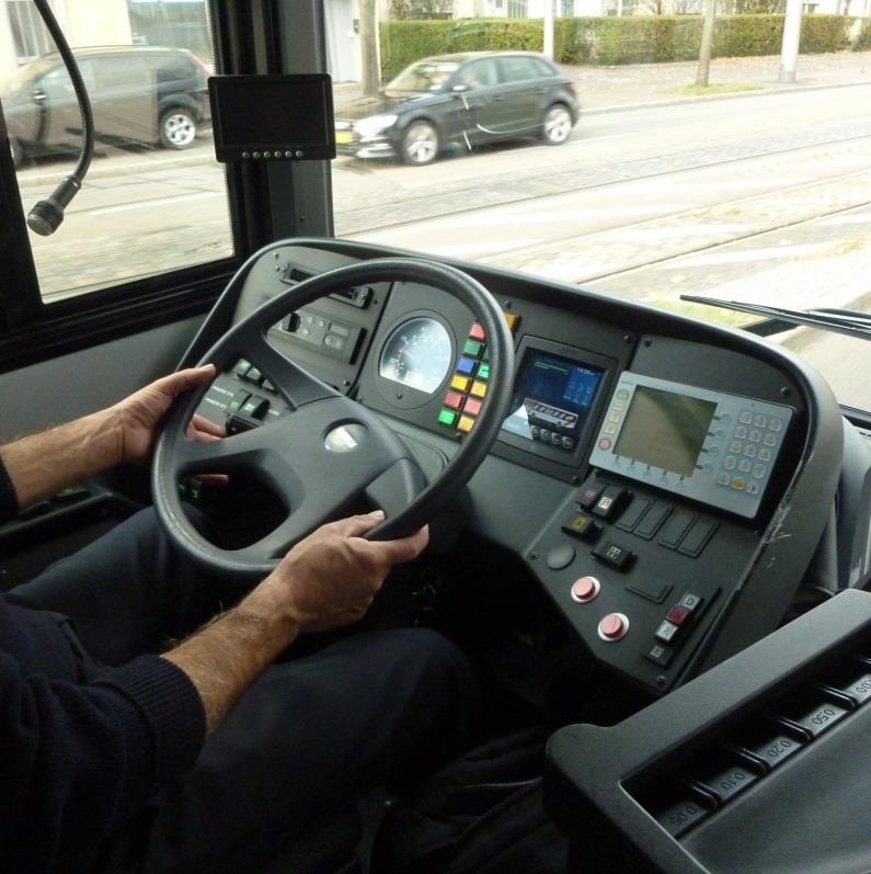 Betriebserfahrungen (2) Rückmeldungen Fahrpersonal und Fahrgäste Busse bei Fahrpersonal beliebt Beschleunigung und Fahrverhalten wird als sehr positiv beschrieben Aufenthaltszeiten an