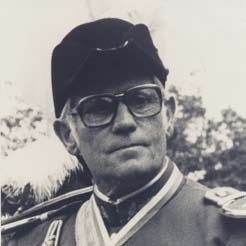 Ehrende Erinnerung Ehrenmitglied und ehemaliger Oberstadjutant Roman Strek Am 26. Juli 2013 verstarb das Ehrenmitglied Roman Strek im Alter von 83 Jahren.