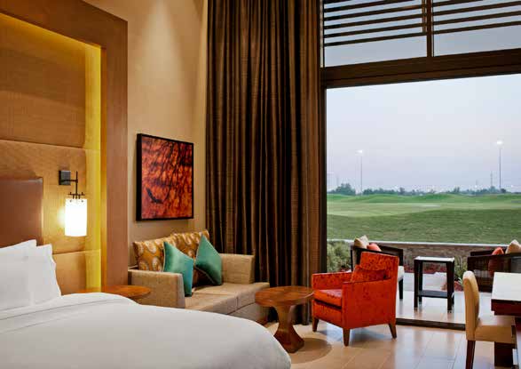 The Westin Abu Dhabi Golf Resort & Spa Das im November 2011 neu eröffnete Golf Resort in Abu Dhabi ist vor allem durch seine zentrale Lage zur Stadt und die unmittelbare Nähe zum Abu Dhabi Golf Club,