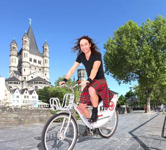 Köln wird mobiler Das KVB-Rad: Über 900 Leihräder für Köln Im Frühjahr dieses Jahres starteten die Kölner Verkehrsbetriebe ihr Leihradsystem, das mit mehr als 900 Leihrädern die Mobilität in Köln