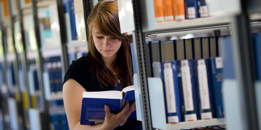BEWERBUNG UND IMMATRIKULATION 3.5 Teilzeitstudium In einigen Studiengängen ist es möglich, das Teilzeitstudium zu beantragen.