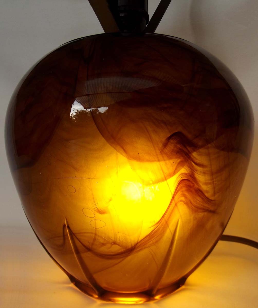 Abb. 2015-2/28-06 Oralit-Vase Lotos III als Lampe mit 2 Leuchtmitteln, Vase H 19 cm, D
