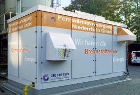 PAFC Neue Energie für Dinslaken: RWE Fuel Cells liefert Brennstoffzelle an Stadtwerk Pünktlich zu ihrem 100-jährigen Jubiläum nahmen die Stadtwerke Dinslaken im September 2003 eine 200 kw