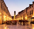 Dubrovnik lichen Städtchen fast am südlichen Ende der kroatischen Adriaküste.