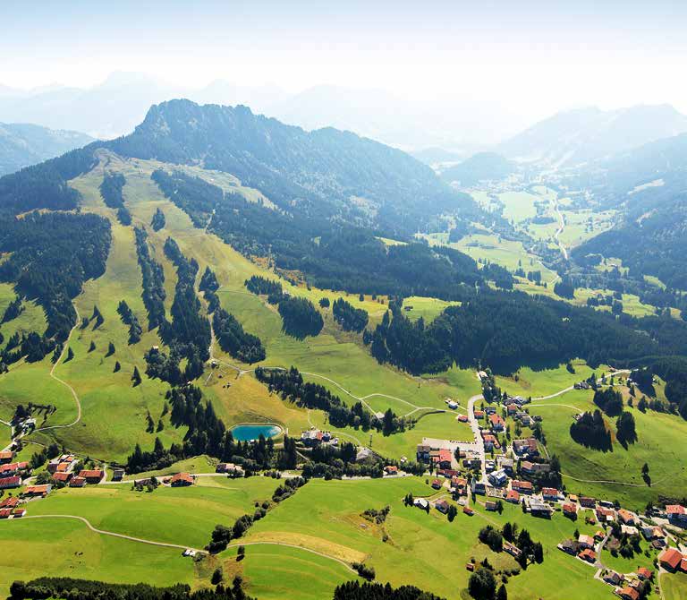 www.tannheimertal.com Jungholz. Tiroler Alpenkräuterdorf Ein Stückchen Tirol, ringsum von Allgäu umgeben: Nicht nur geographisch zeigt sich Jungholz von einer besonderen Seite.