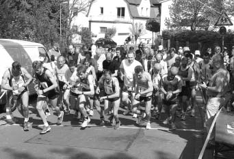Stadtlauf Bei herrlichem Sonnenschein waren die äußeren Bedingungen für die Läufer des 7. Stadtlaufs am 3.5.2008 hervorragend.